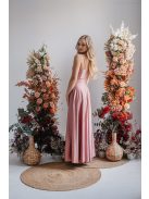 Légy az alkalmak sztárja ebben a különleges mályva maxi ruhában!