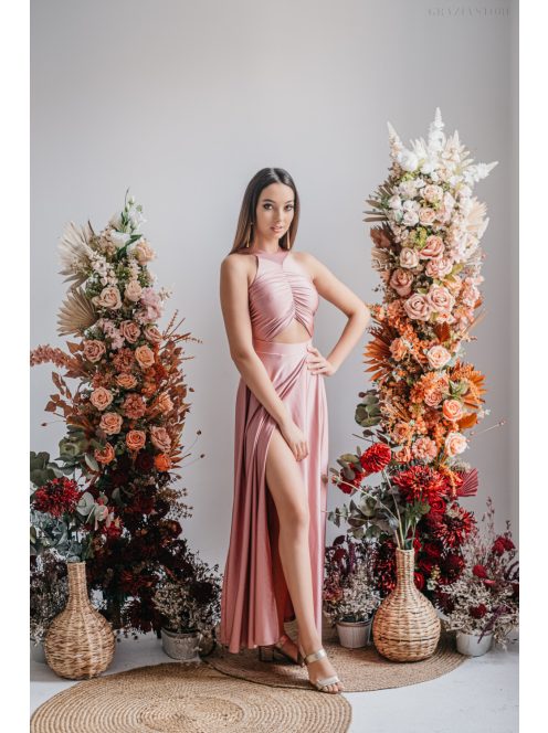 Mályva maxi ruha egyedi felsőrésszel, átlapolt szoknyával.