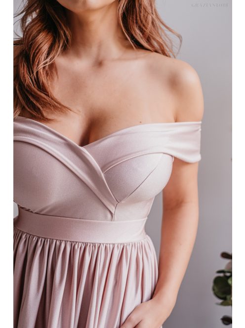 Púder színű, szív kivágású maxi ruha, modern hercegnőknek.