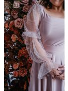 Adél– U-kivágású maxi ruha strasszköves tüll ujjakkal púder színben