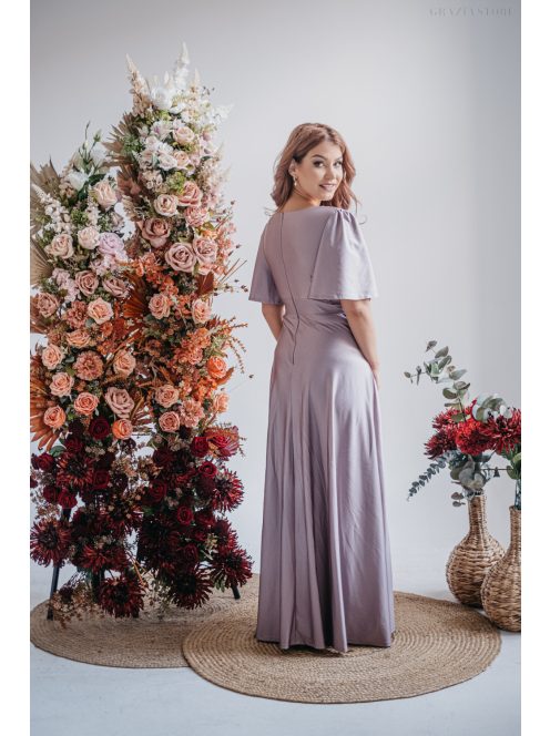 V-kivágású maxi ruha, lágyan eső rövid ujjakkal, lila színben.