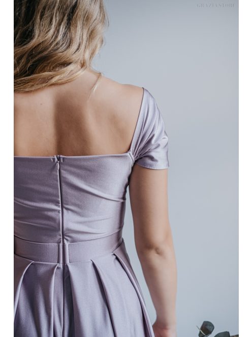 Ráncolt felsőrészű, romantikus ujjú alchimia színű maxi ruha.