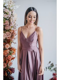   Zenina – V-kivágású maxi ruha spagetti pántokkal supernatural színben 