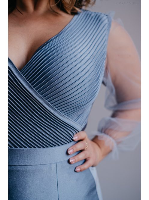 Polli - átlapolt, bordázott mellrészű riva színű maxi ruha tüll ujjakkal