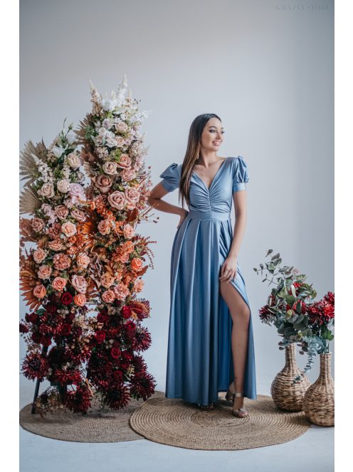 Enyhén puffos ujjú ráncolt dekoltázsú maxi ruha riva színben.