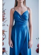 Antónia – Vékony pántos átlapolós ruha aszimmetrikus szoknyával isola színben