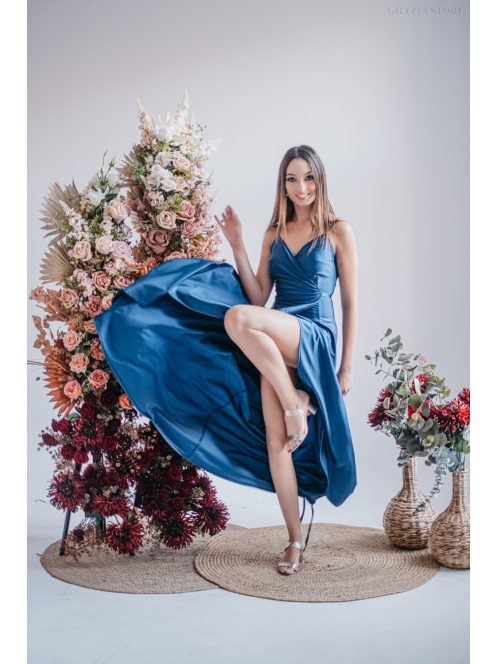 Antónia – Vékony pántos átlapolós ruha aszimmetrikus szoknyával isola színben