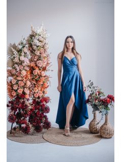   Antónia – Vékony pántos átlapolós ruha aszimmetrikus szoknyával isola színben