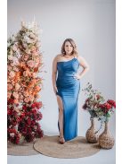 Farmerkék színű maxi ruha aszimmetrikus felsőrésszel.