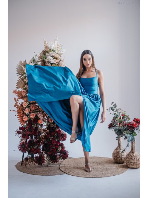 Madleine – blue fondale színű maxi ruha hátán pántokkal 