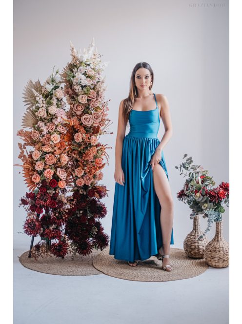 Madleine – blue fondale színű maxi ruha hátán pántokkal 