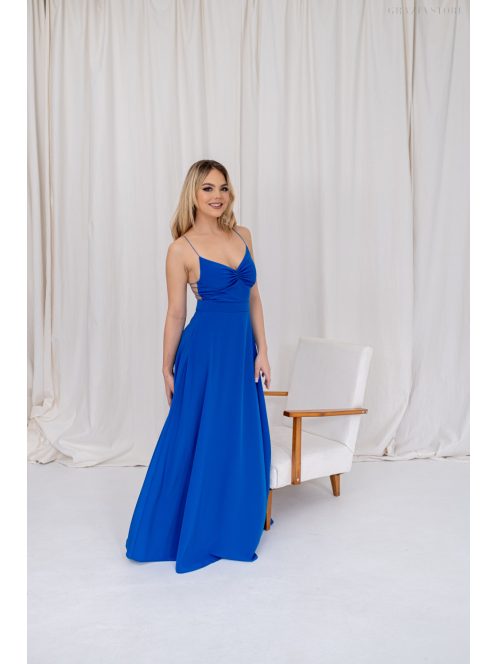 Gitta egy különleges muszlin alkalmi ruha, királykék színben. 