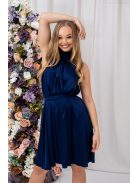 Olga – nyakban és derékban megkötős sötétkék mini ruha.
