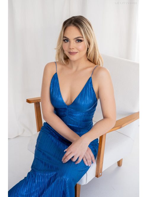 Emili- V-kivágású, ráncolt maxi ruha, vékony pántokkal fényes kék pliszírozott anyagból
