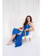 Zita – kék színű maxi különleges hátmegoldással fényes pliszírozott anyagból