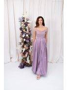 Inez – ráncolt felsőrészű, romantikus mályva színű szatén maxi ruha csillogós tüllel