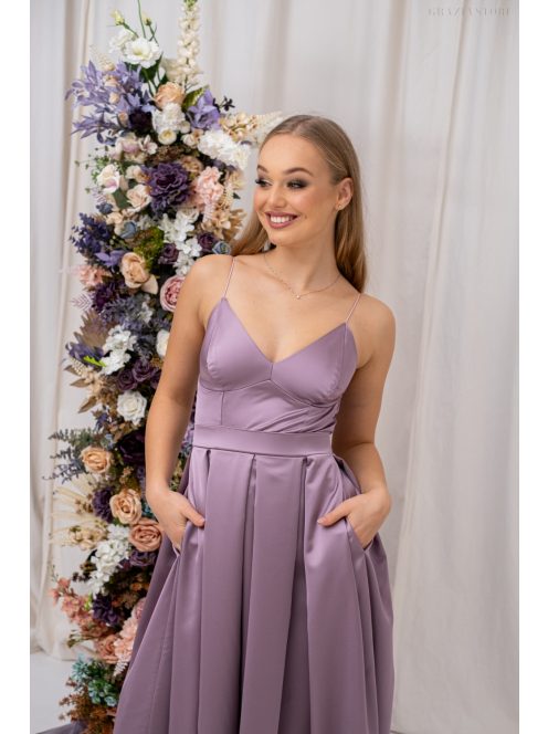 Zenina – V-kivágású szatén maxi ruha spagetti pántokkal mályva színben 