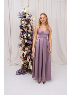   Zenina – V-kivágású szatén maxi ruha spagetti pántokkal mályva színben 