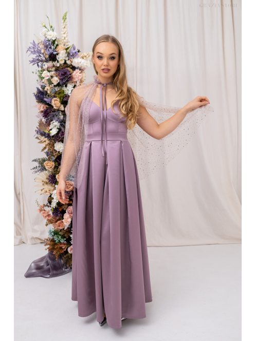 Pandóra – strasszköves tüll palást mályva színben.