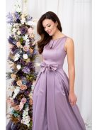 Manka – derekán masnival díszített, ujjatlan, szatén maxi ruha mályva színben