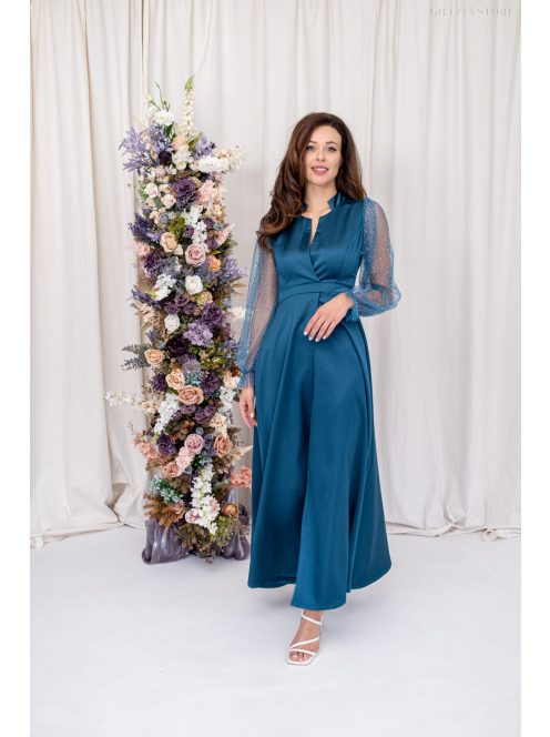 Írisz - Különleges dekoltázsú maxi hosszú, strasszos tüll ujjakkal petrolkék színben, szatén anyagból