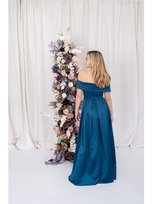 Audrey - szív kivágású maxi ruha petrolkék színben szatén anyagból