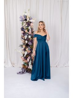   Audrey - szív kivágású maxi ruha petrolkék színben szatén anyagból