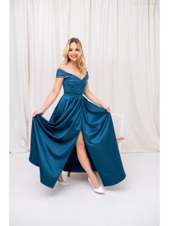   Inez – ráncolt felsőrészű, romantikus petrolkék színű szatén maxi ruha csillogós tüllel