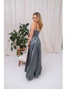 Chloe – Vékony pántos, szív kivágású maxi ruha zöldesszürke színben szatén anyagból