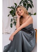 Chloe – Vékony pántos, szív kivágású maxi ruha zöldesszürke színben szatén anyagból