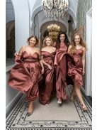 Audrey - szív kivágású maxi ruha tégla színben szatén anyagból.