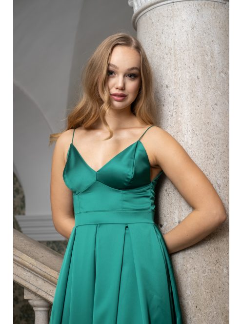 Zenina – V-kivágású szatén maxi ruha spagetti pántokkal zöld színben.