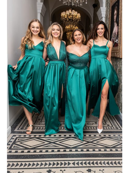 Scarlett - különleges maxi ruha keresztezett hátrésszel zöld színben strasszos tüllel