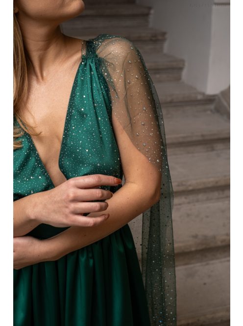 Scarlett - különleges maxi ruha keresztezett hátrésszel.