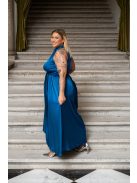 Olga – nyak és derékban megkötős maxi ruha light szatén anyagból.