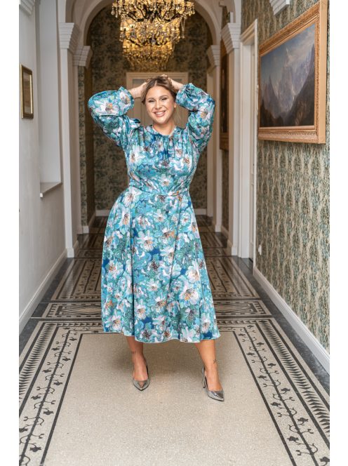 Dia – felgombolható hosszú ujjú maxi ruha mintás, light szatén anyagból 