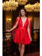 Scarlett - különleges maxi ruha keresztezett hátrésszel piros színben.