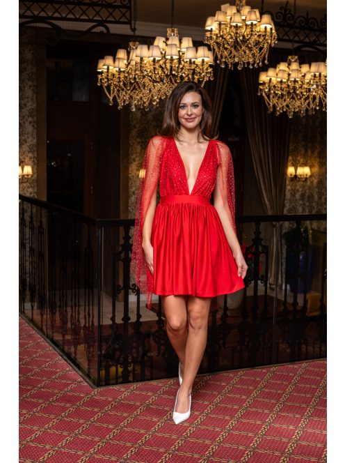 Scarlett - különleges maxi ruha keresztezett hátrésszel piros színben.