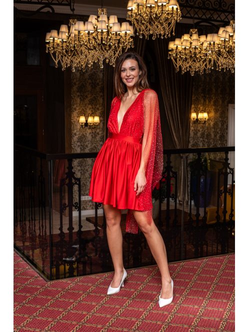 Scarlett - különleges maxi ruha keresztezett hátrésszel piros színben.