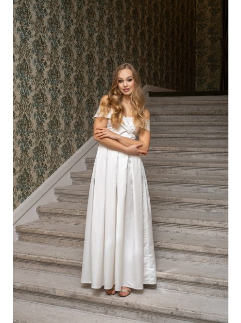 Audrey - szív kivágású maxi ruha fehér színben szatén anyagból