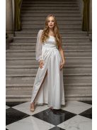 Nicole -Aszimmetrikus szatén maxi ruha csipke ujjakkal fehér színben