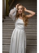 Nicole -Aszimmetrikus szatén maxi ruha csipke ujjakkal fehér színben