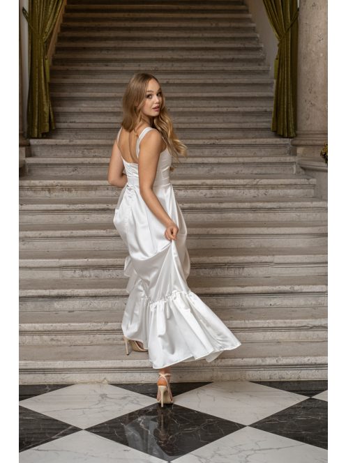 Evelin – fodros aljú szatén maxi ruha vastag pántokkal fehér színben 