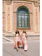 Lia - púder színű lágy szatén maxi ruha keresztezett felsőrésszel és nyakban megkötős pánttal