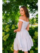 Fridra - fehér jacquard mini ruha ejtett vállakkal és rakott szoknyával
