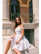 Fridra - fehér jacquard mini ruha ejtett vállakkal és rakott szoknyával