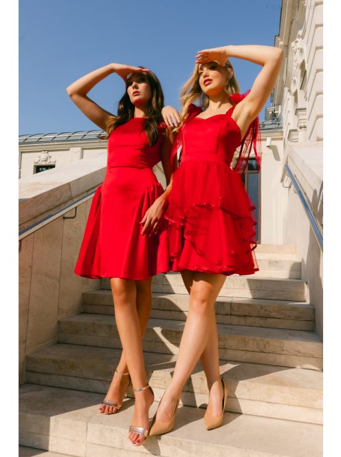 Niko – szatén mini ruha csípővonalban szabott fazonnal piros színben