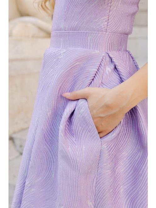 Szonja – anyagában mintás lila jacquard maxi ruha 