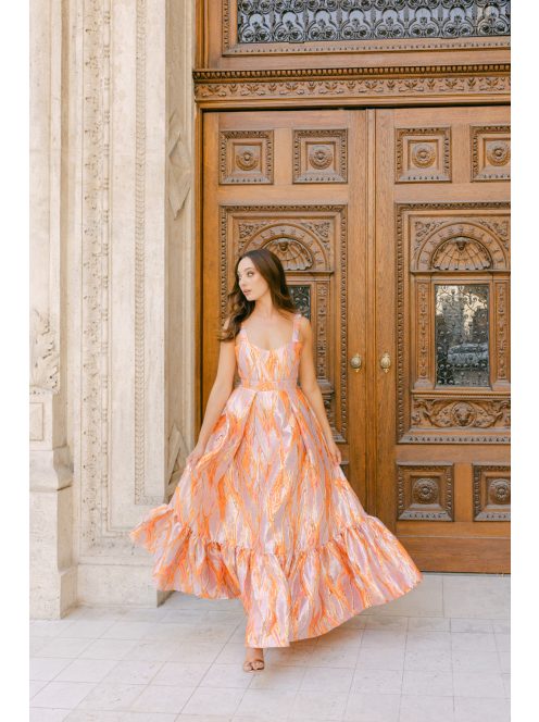 Evelin – anyagában mintás színes maxi ruha szív dekoltázzsal és fodros szoknyával